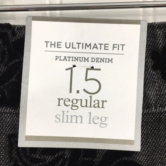 Chico's Denim Velvet Floral Ultimate Fit Jeans Women’s 1.5 8 Goth Whimsigoth - Picture 5 of 13